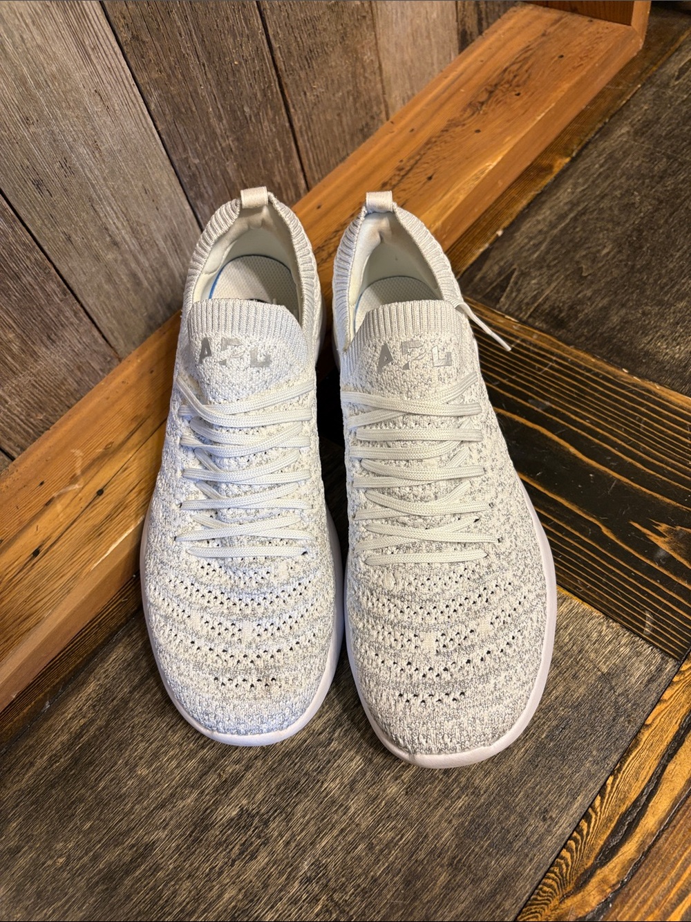 APL Lululemon athletica Women's Techloom Sneakers size 9